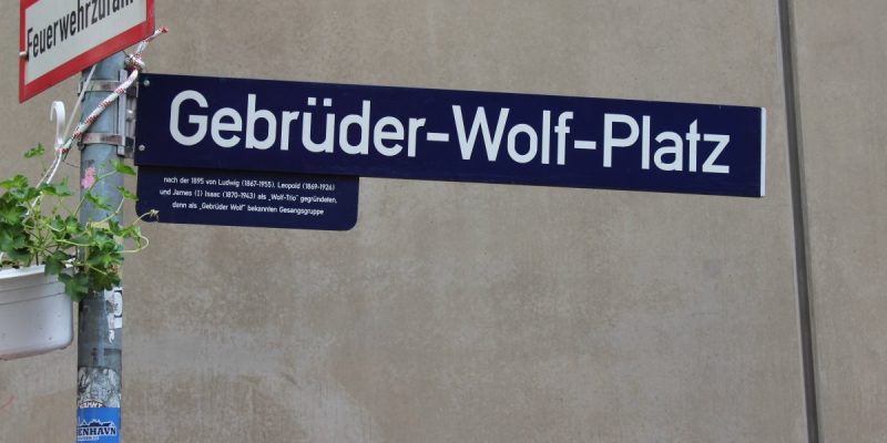Gebrüder-Wolf-Platz