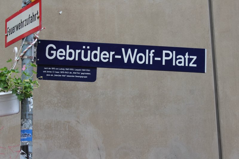Gebrüder-Wolf-Platz