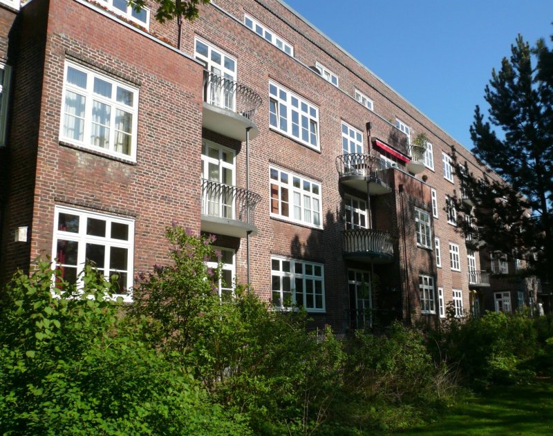 Gustav-Leo-Straße 14-18
