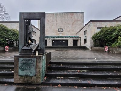 Mahnmal vor der ehemaligen Synagoge Oberstraße