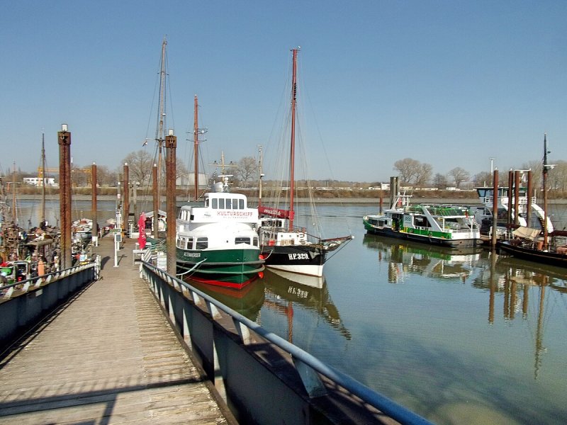 Ms Altenwerder