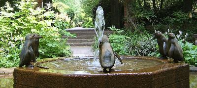 Pinguin-Brunnen