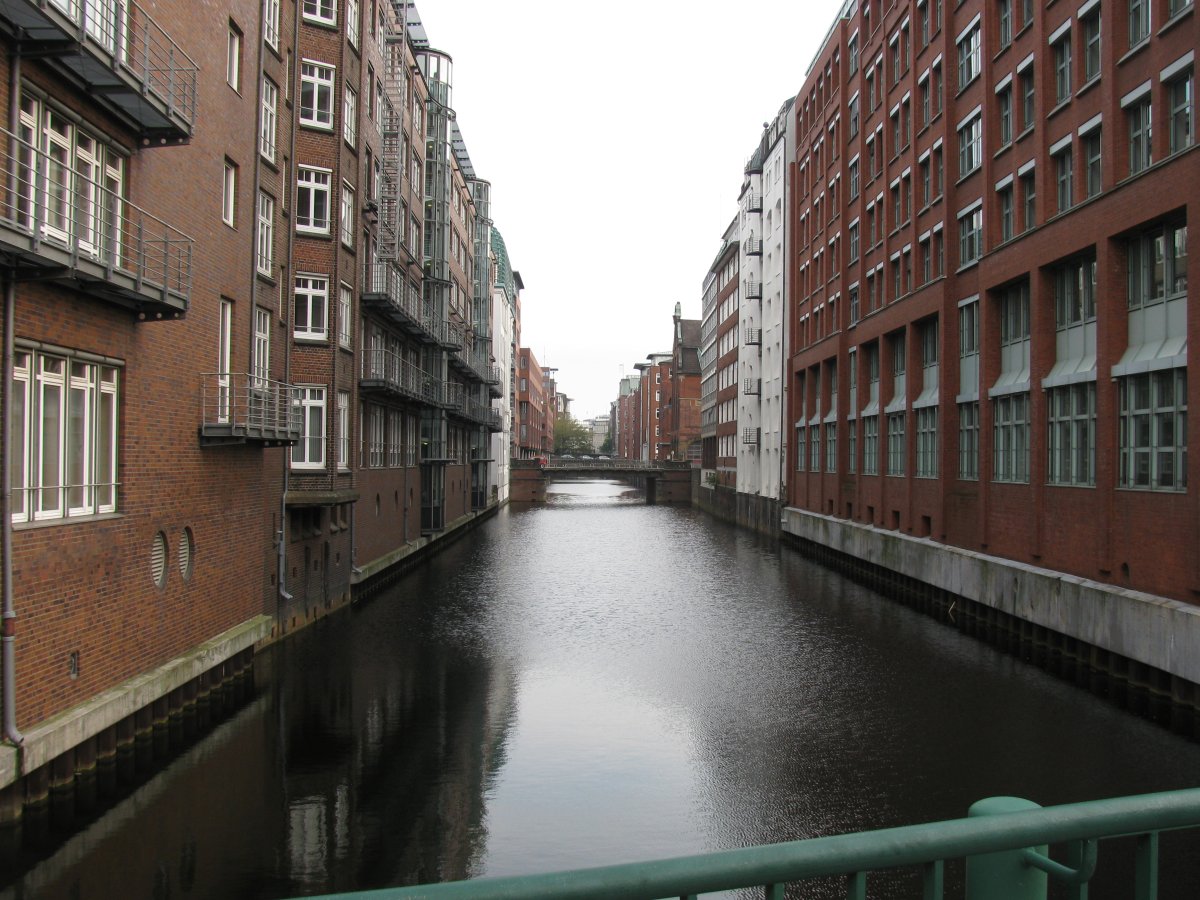 Schaarsteinwegsbrücke