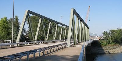 Travehafenbrücke