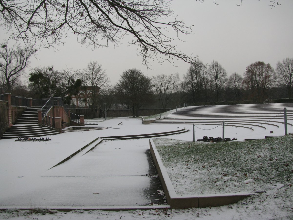 Amphitheater im Schlosspark Phillipsruhe
