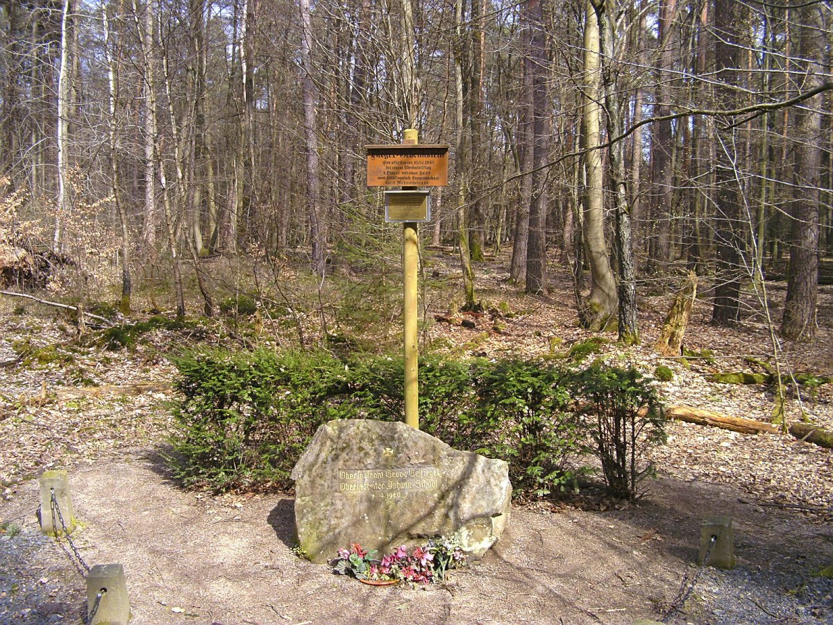 Flieger-Gedenkstein