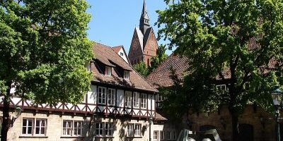 Ballhof eins