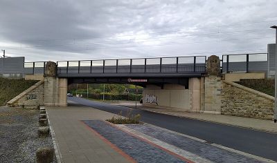 Eisenbahnbrücke Lange-Feld-Straße