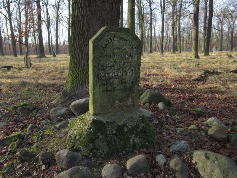 Ernst-August-Gedenkstein