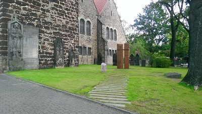Friedensmahnmal (Nordost)