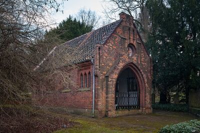 Friedhofskapelle (West 1)