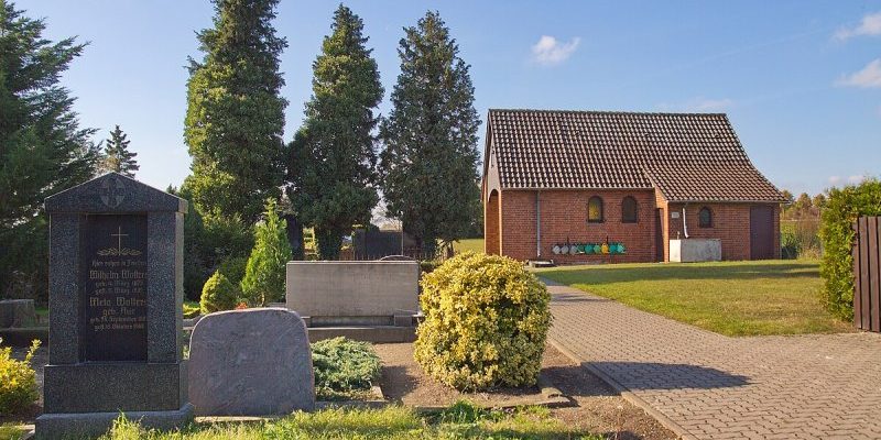 Friedhofskapelle (Ost 1)