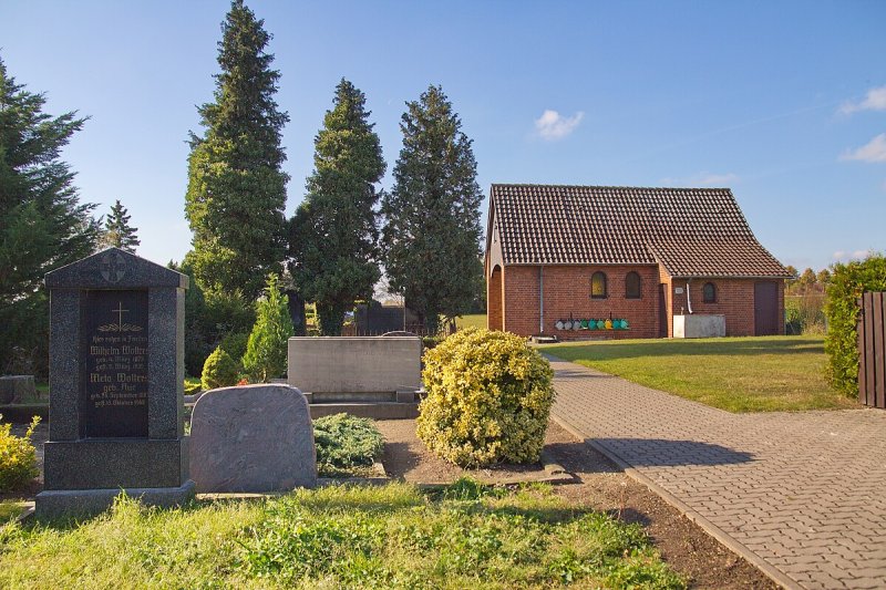 Friedhofskapelle (Ost 1)