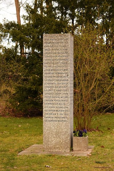 Gedenkstätte für die am 6.4.1945 erschossenen Kriegshäftlinge