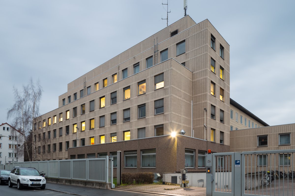 Jehovas Zeugen (Bronsartstraße)