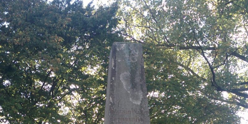 Paradestein am Kronsberg