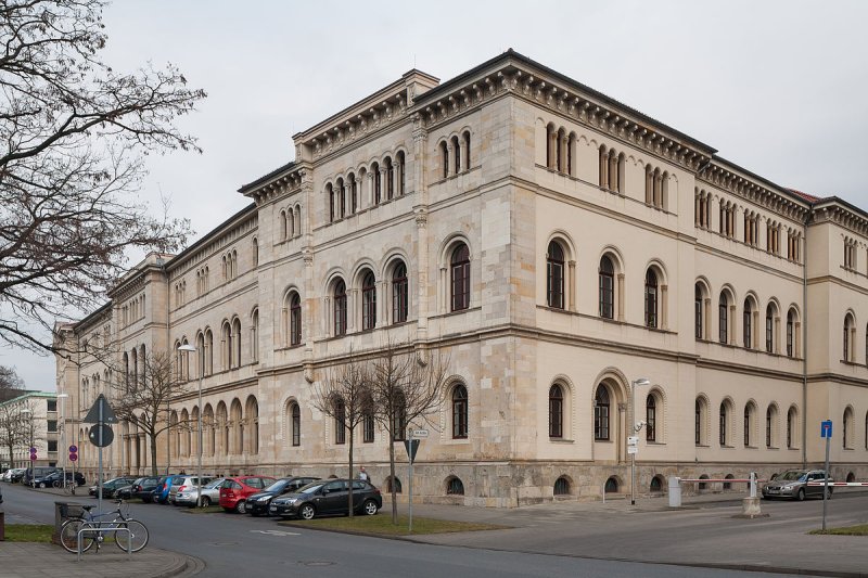 Vorplatz
