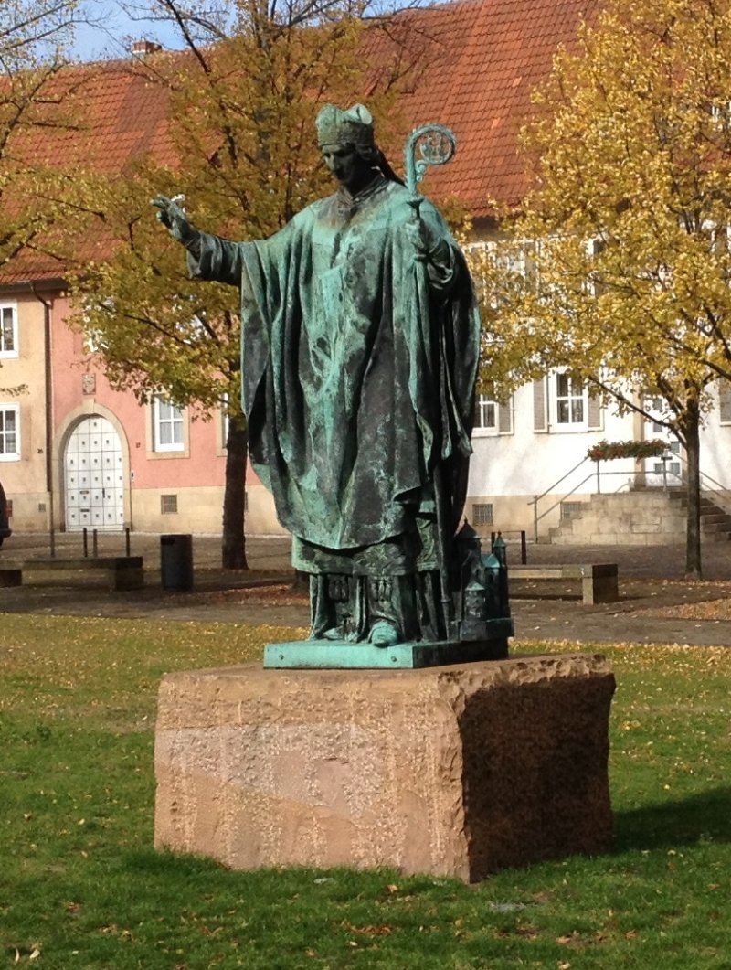Bernwardsdenkmal