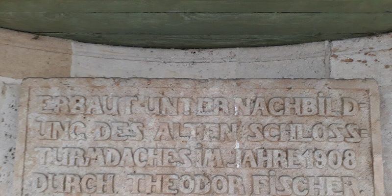 Alter Schlossbrunnen