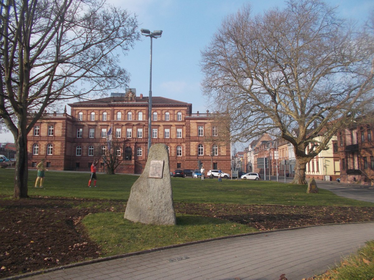 Philipp-Mees-Platz