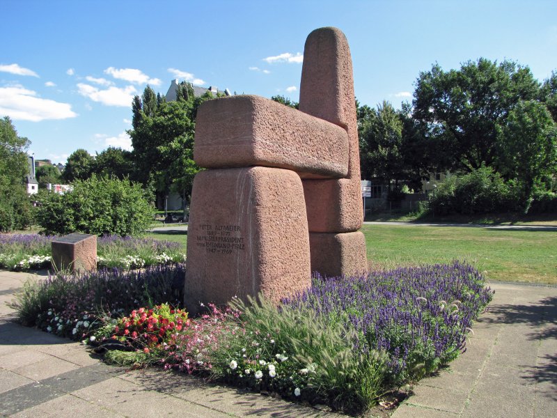 Peter-Altmeier-Denkmal