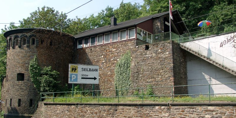Schrägaufzug