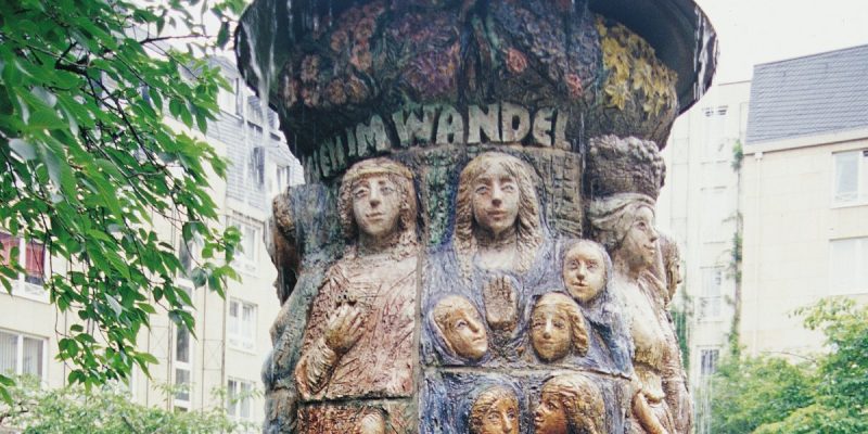 Frauenbrunnen - Die Kölner Frauen im Wandel der Zeit