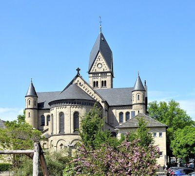St. Nikolaus (Nikolausplatz)
