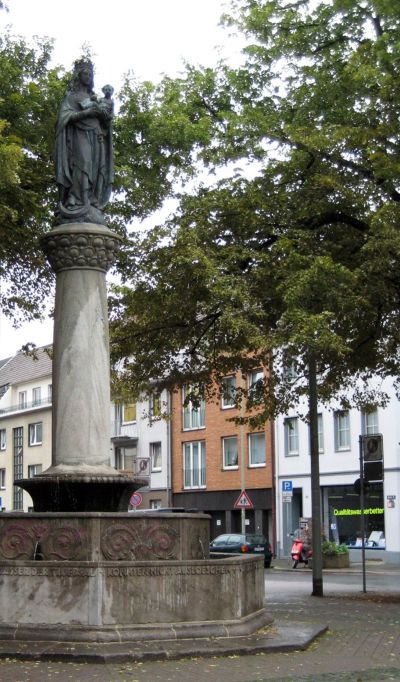 Mariensäule (West)