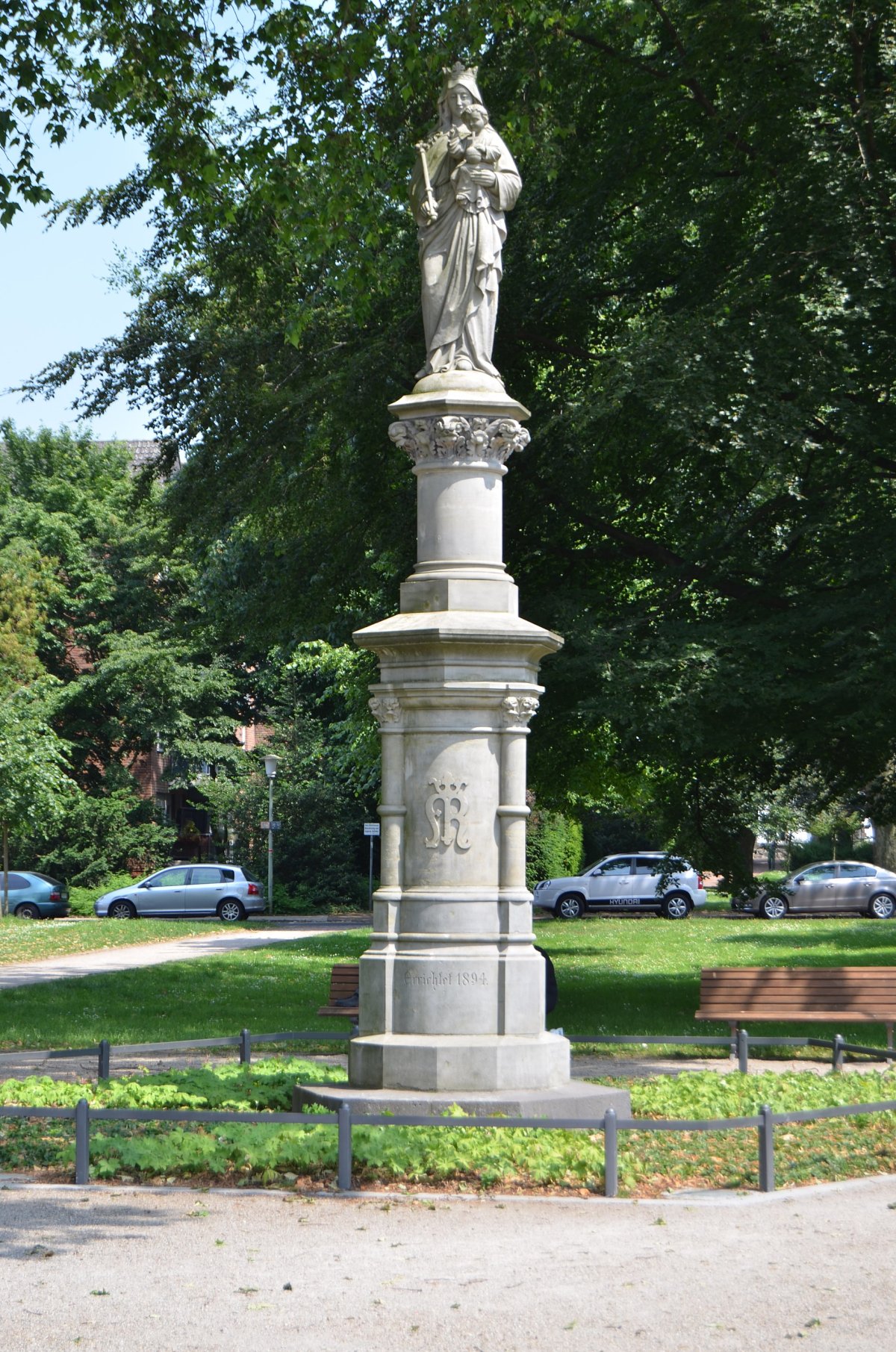 Mariensäule (Ost)