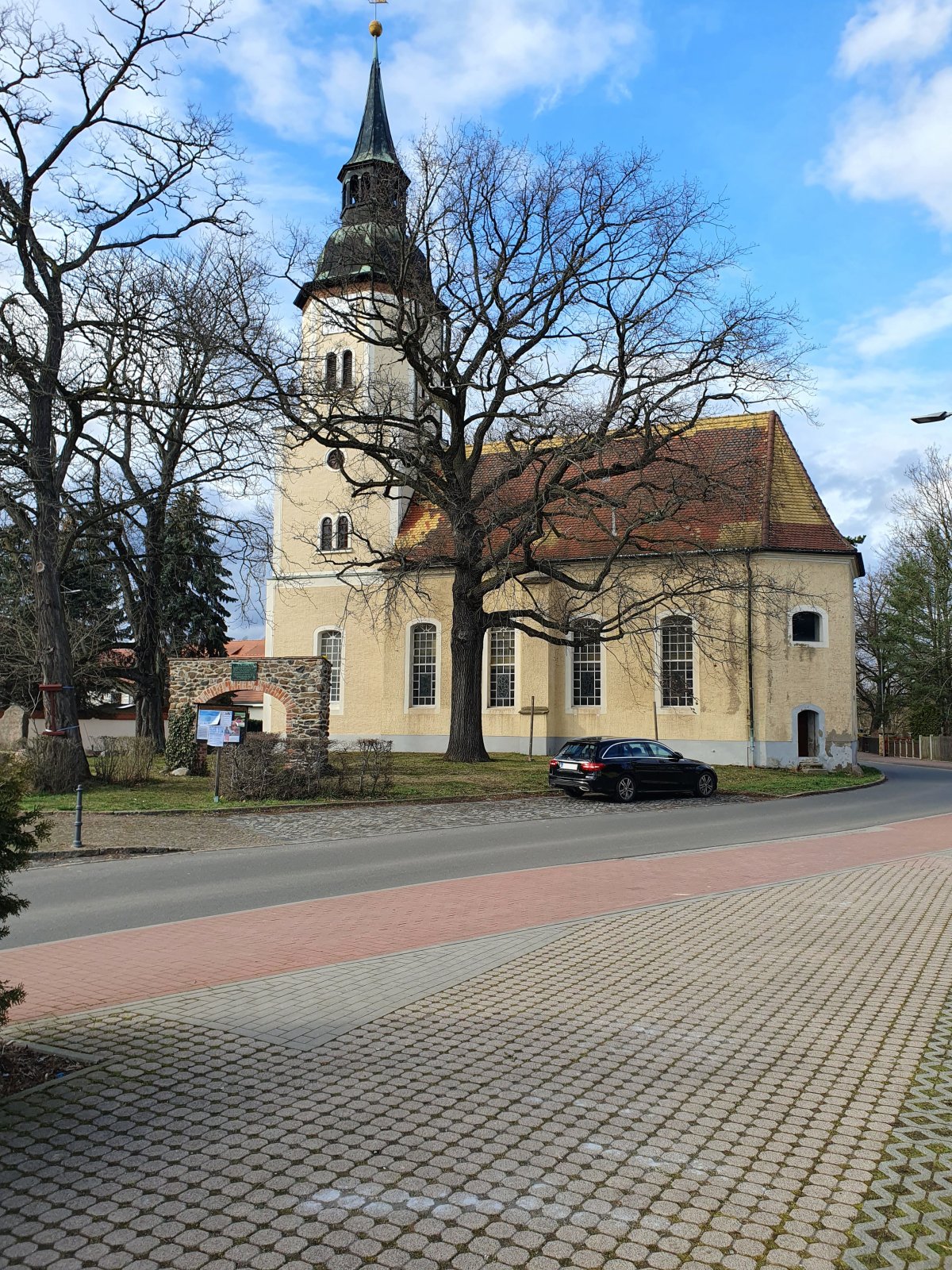 Alter Kirchhof Holzhausen
