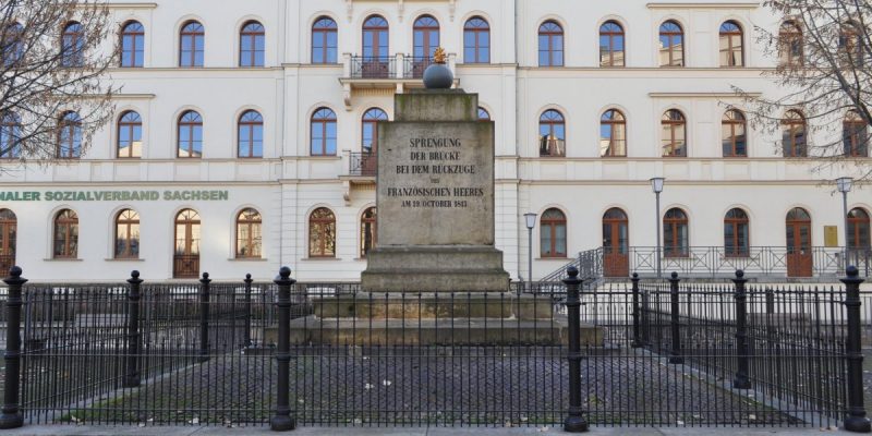 Brückensprengungsdenkmal