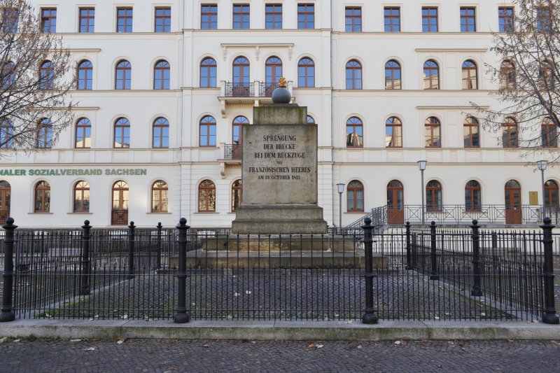 Brückensprengungsdenkmal