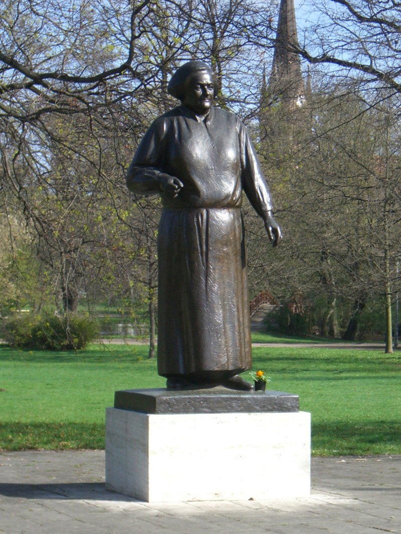 Clara-Zetkin-Denkmal