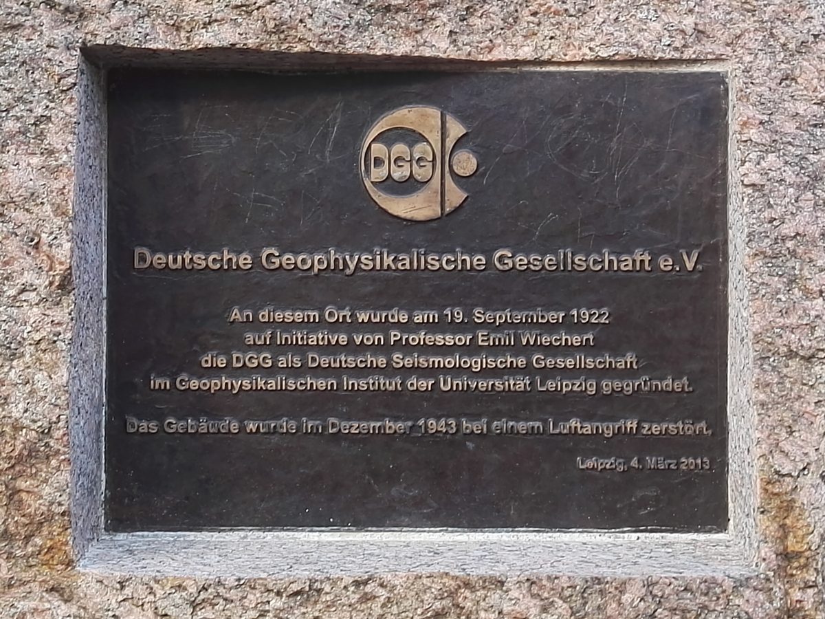 DGG-Gedenkstein