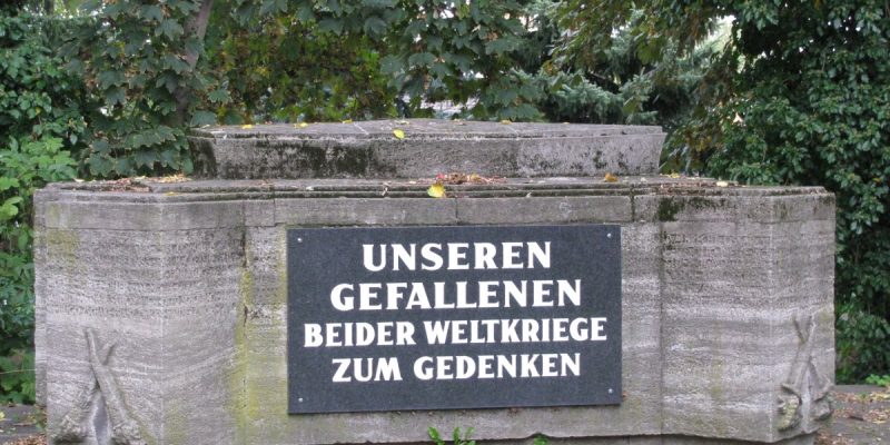 Kriegerdenkmal (Südost)