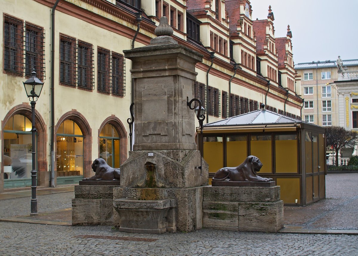 Löwenbrunnen