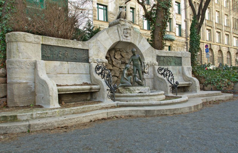 Märchenbrunnen