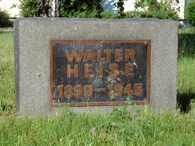 Walter-Heise-Denkmal
