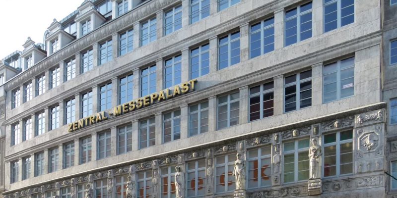 Zentral-Messepalast