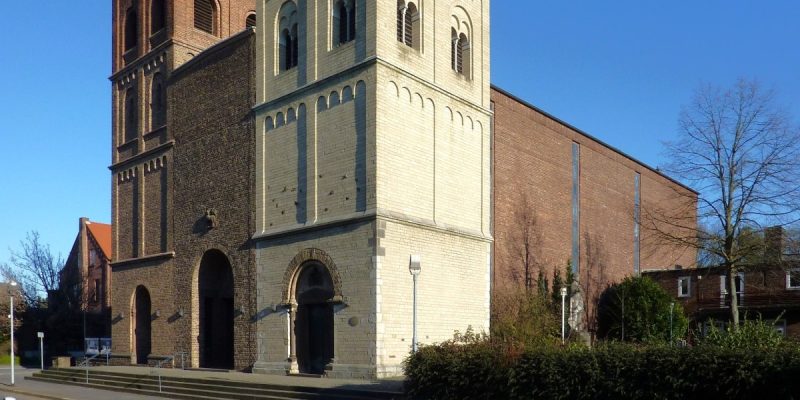 St. Stephanus (Heinrich-Brüning-Straße)