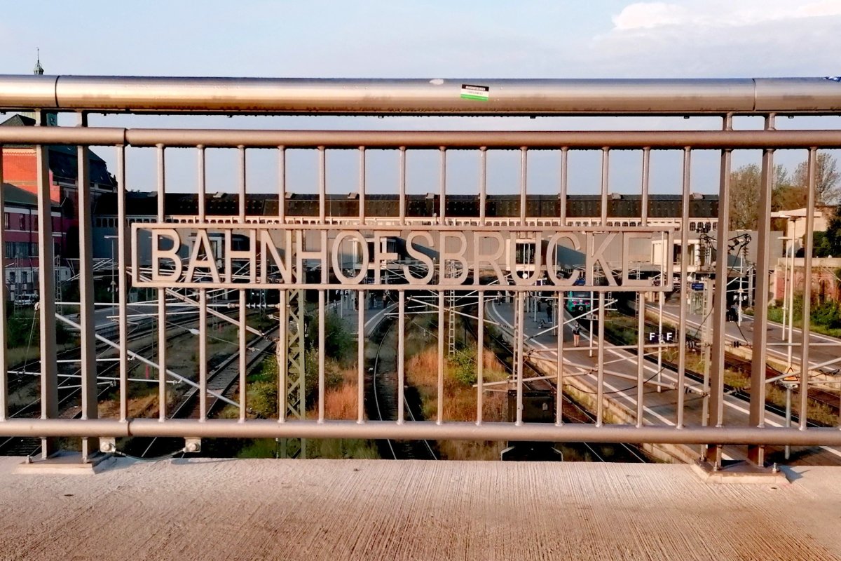 Bahnhofsbrücke