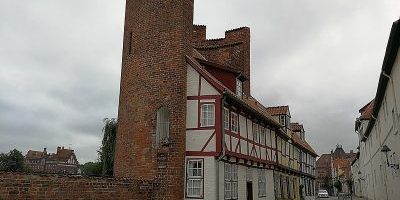 Halbturm