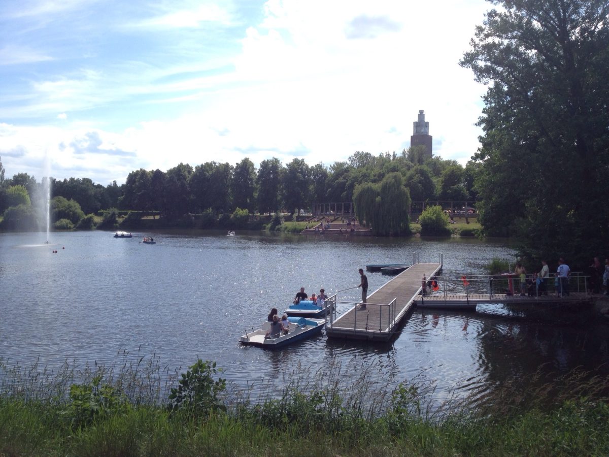Fontäne Adolf-Mittag-See