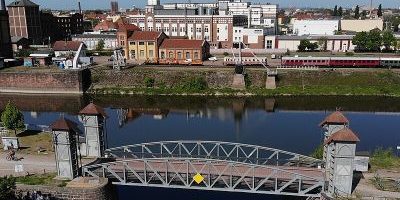 Hafenhubbrücke