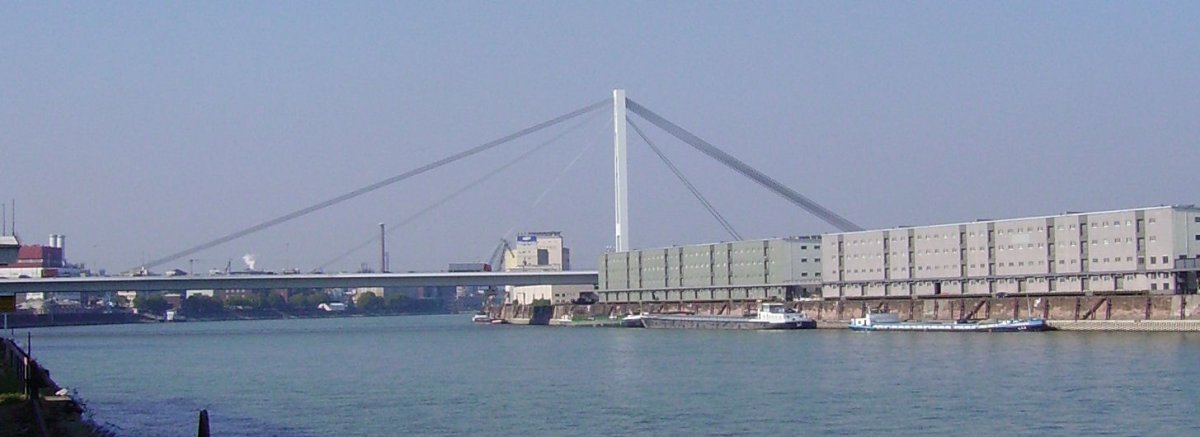 Kurt-Schumacher-Brücke (West 1)