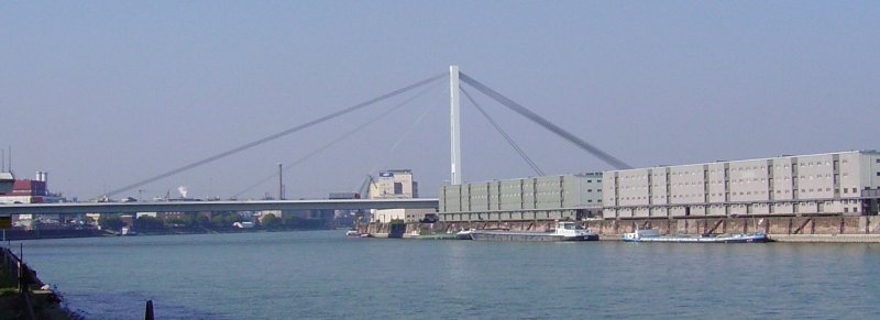 Kurt-Schumacher-Brücke (West 1)