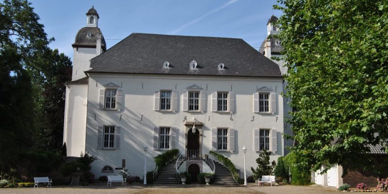 Reitsportanlage Schloss Lauersfort