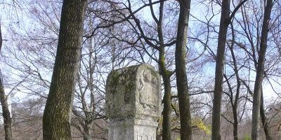 Burgfriedenssäule 13