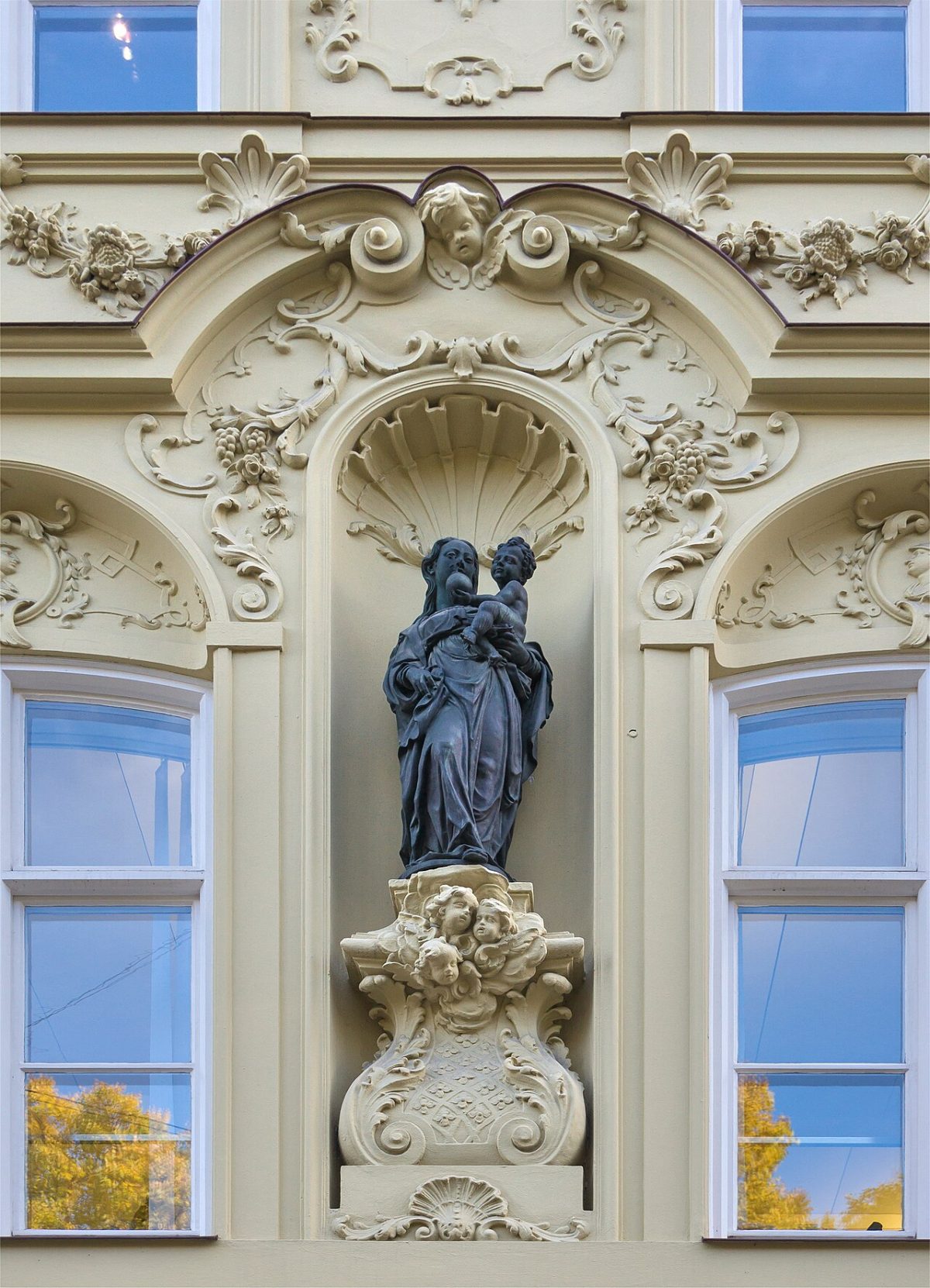 Christoph-Willibald-Gluck-Denkmal